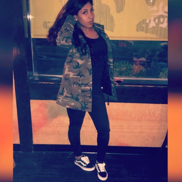 Meet your Posher, Princess - Picture 1 of 1